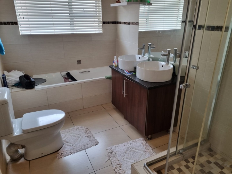 4 Bedroom Property for Sale in Shellyvale Free State